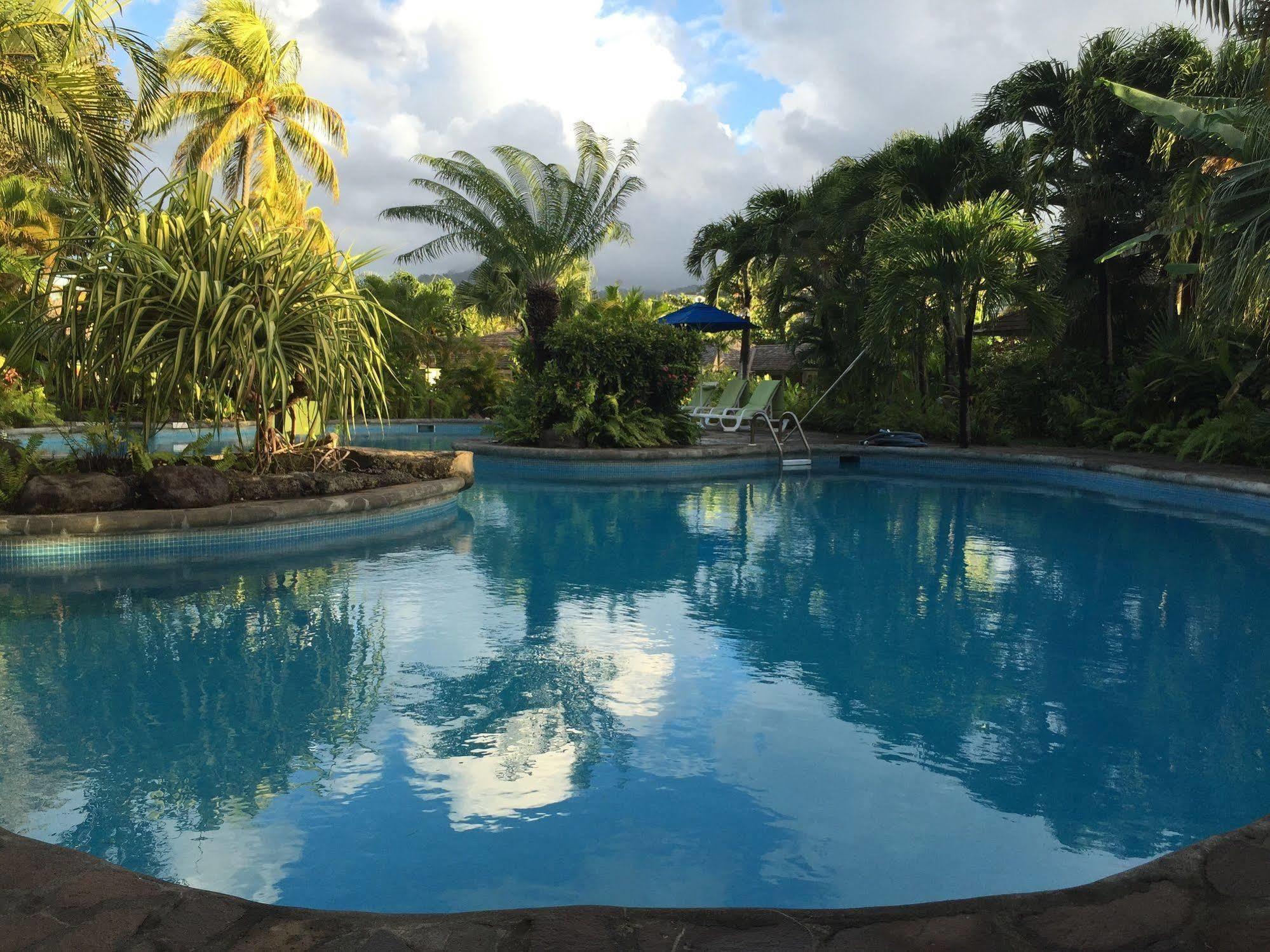 Young Island Resort Calliaqua Exterior photo